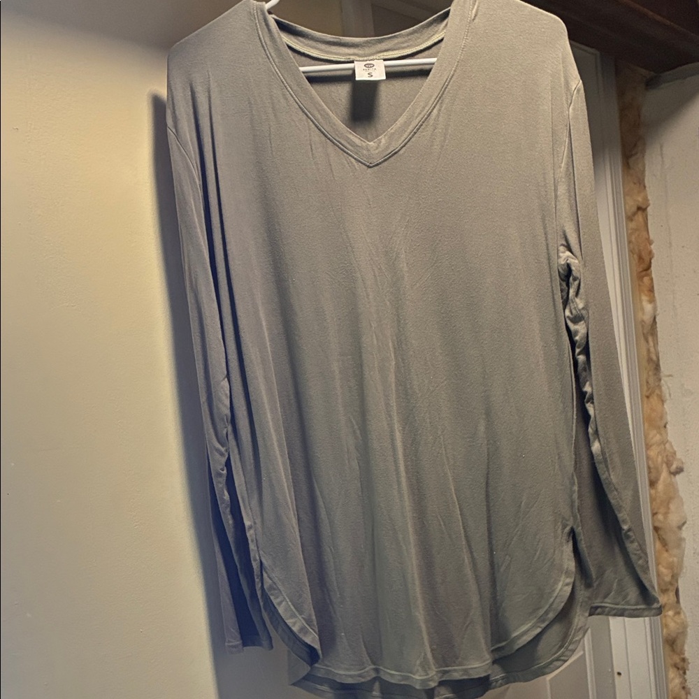 ArmyGreen V-Neck Long Sleeve Women's Top